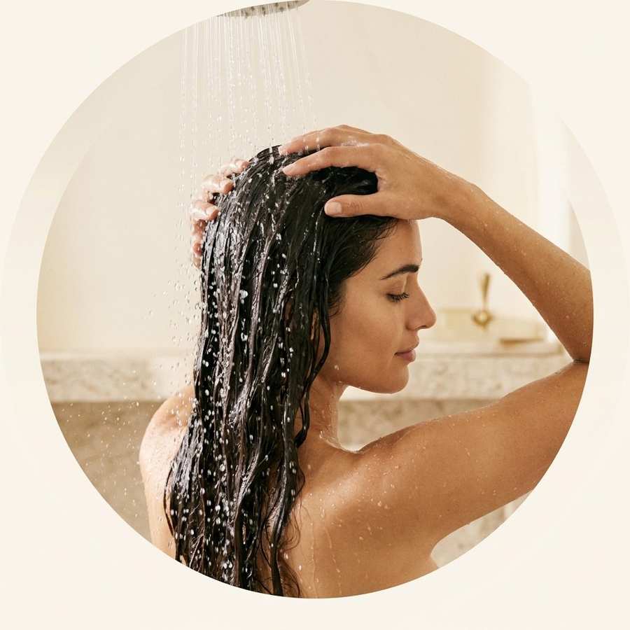 Step 04 - Rinse with Herbal Shampoo